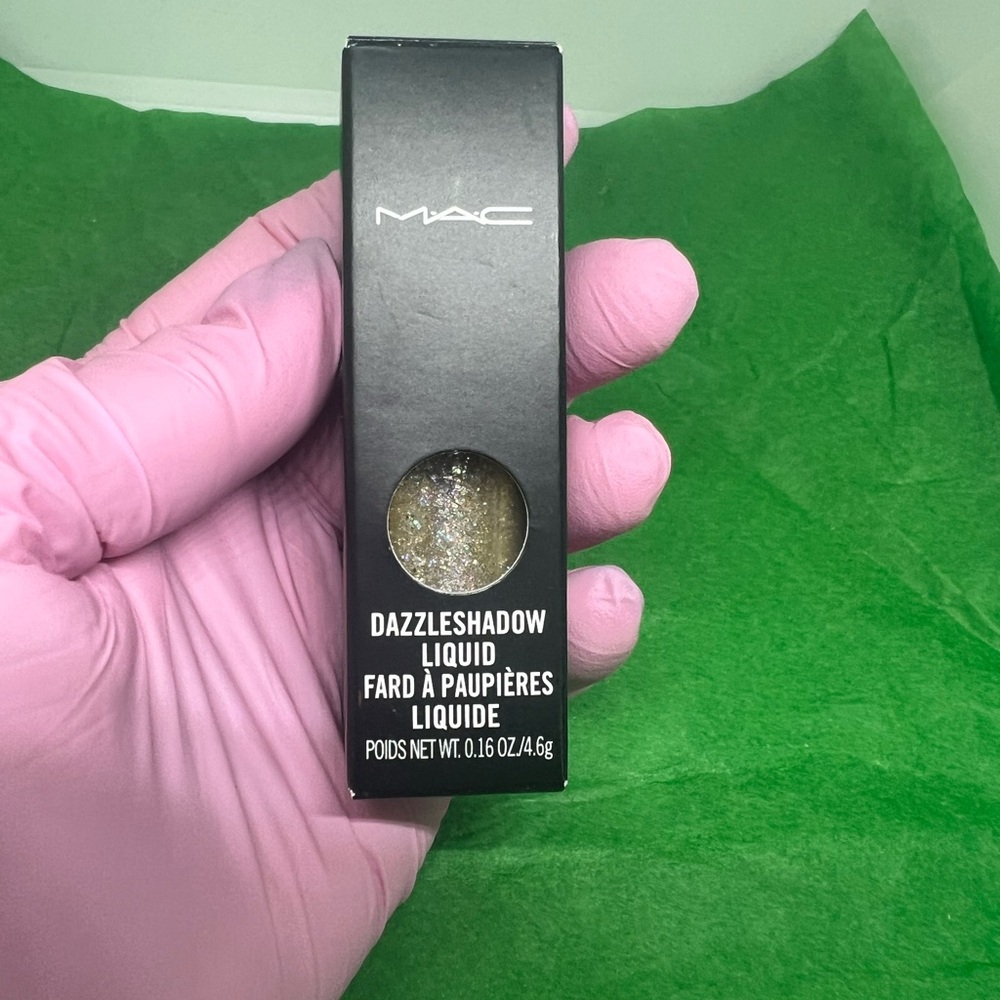 MAC Dazzleshadow Liquid Eyeshadow